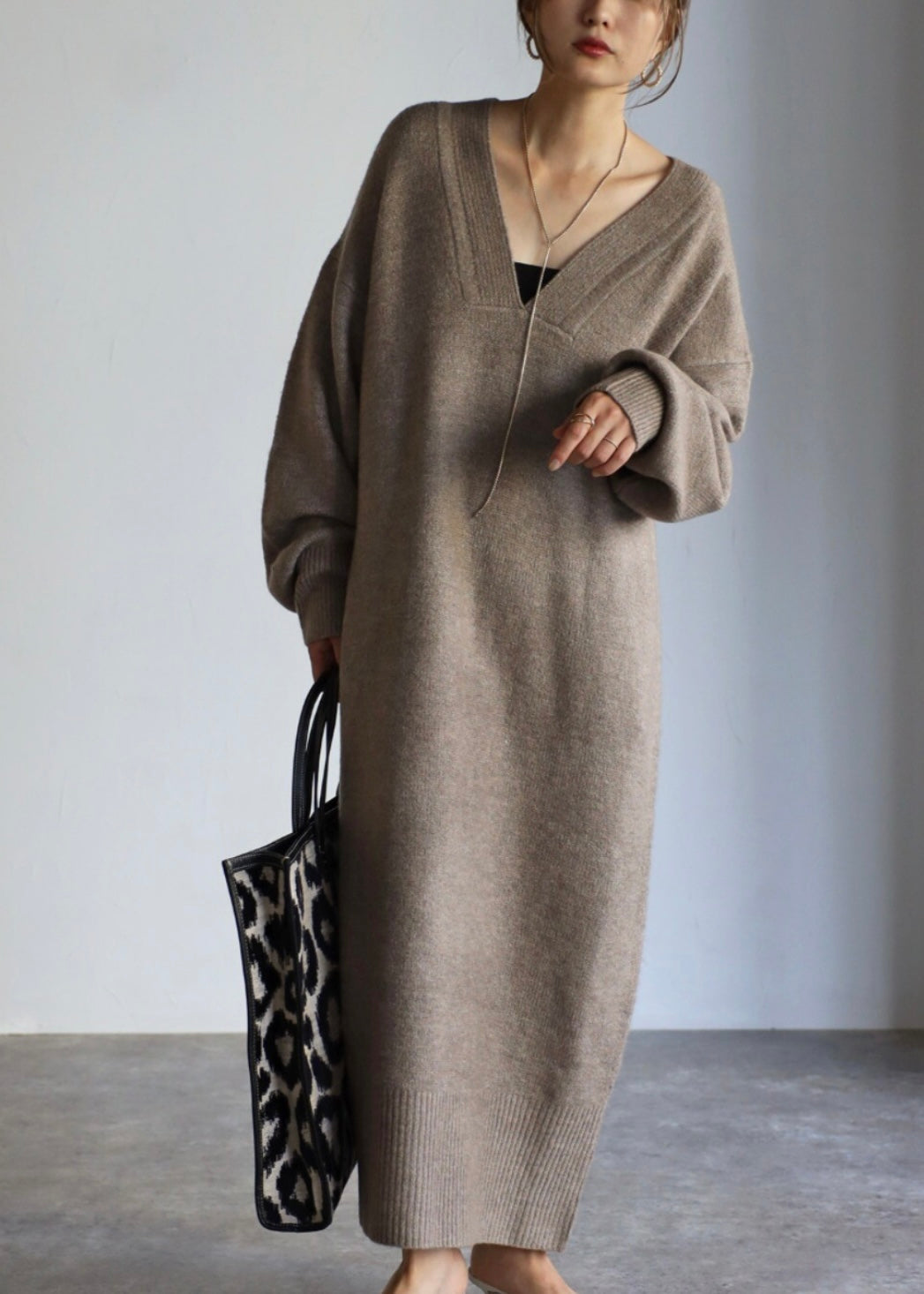 Deep V-neck Onepiece - Mocha