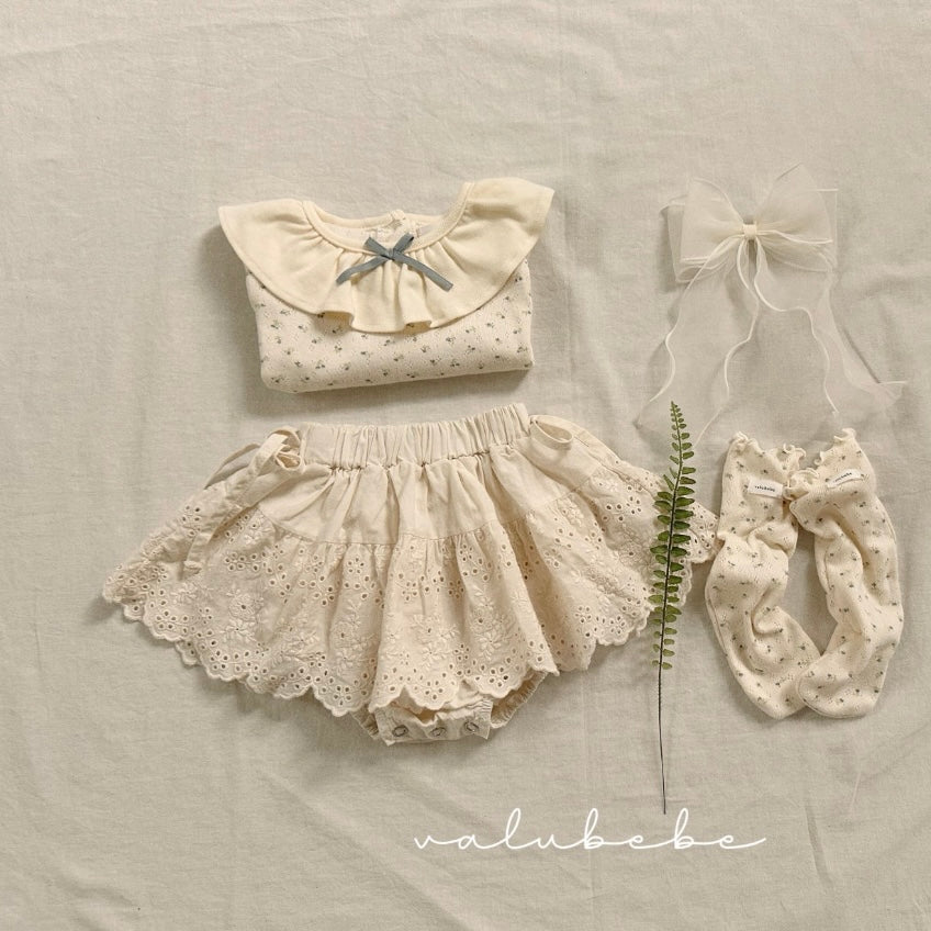lace skirt bloomer