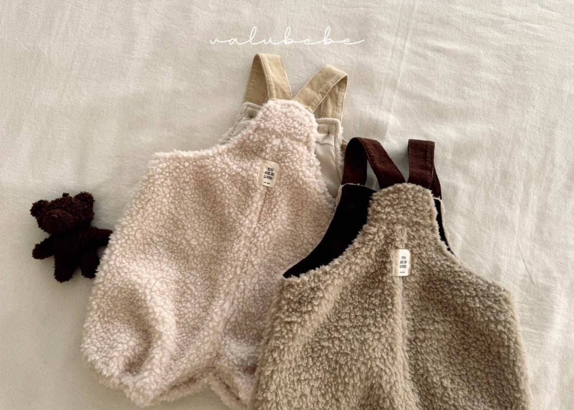boa pocket suit