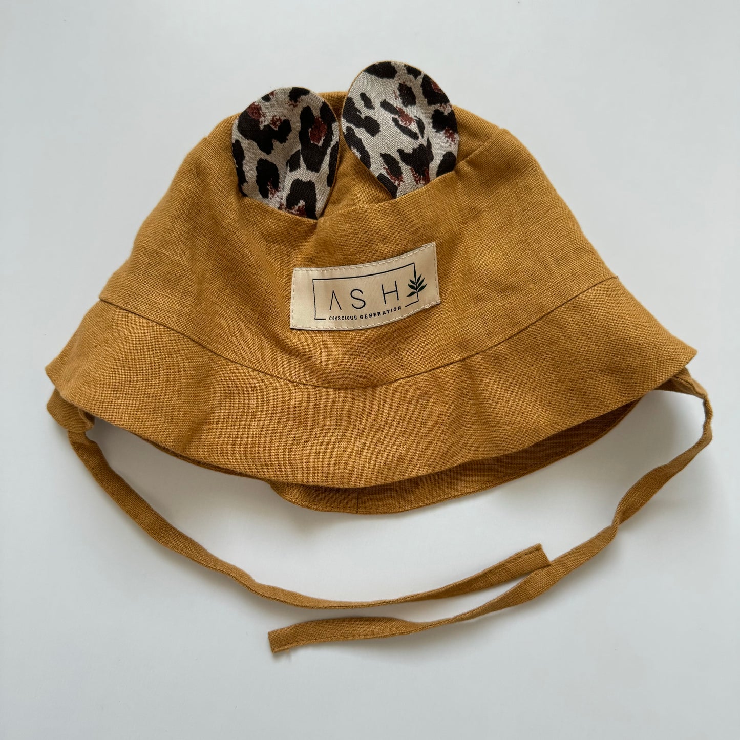 BEAR STRAIGHT HAT - HONEY (LEOPARD EAR)