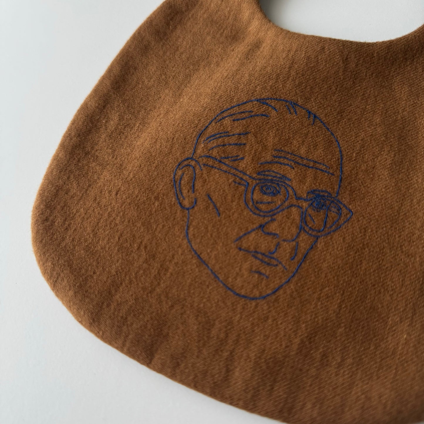 bib of great human - corbusier