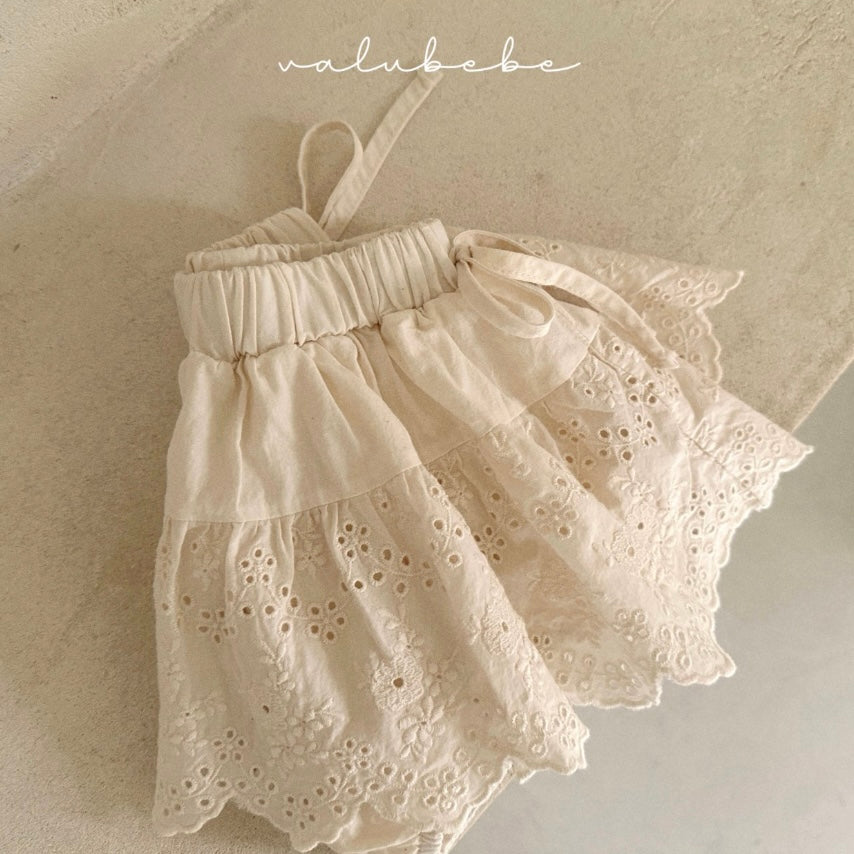lace skirt bloomer