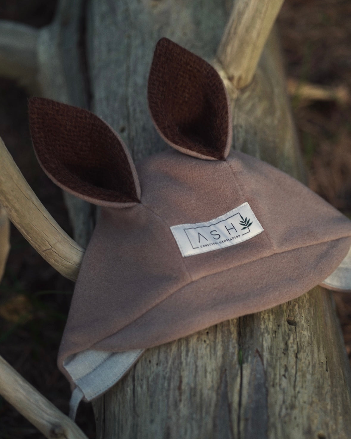 WOOL SQUIRREL BONNET - ALMOND (ALPACA EAR)