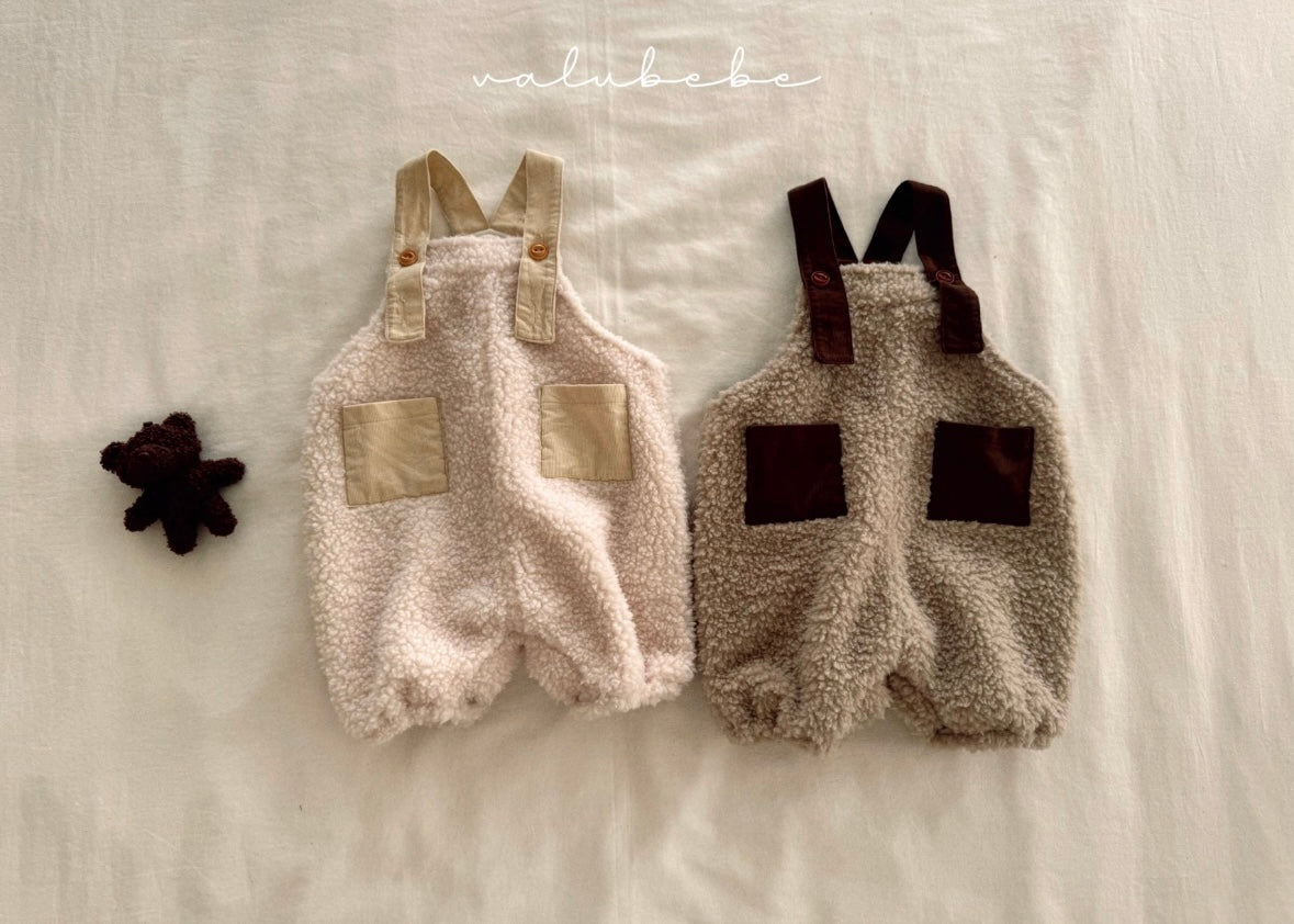 boa pocket suit