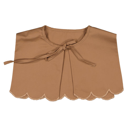 CARROUSEL collar scalopped border