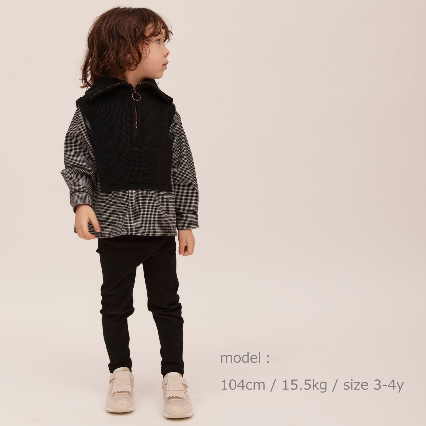 Knit T19 - Black