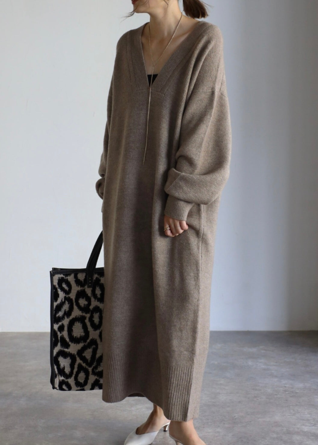 Deep V-neck Onepiece - Mocha