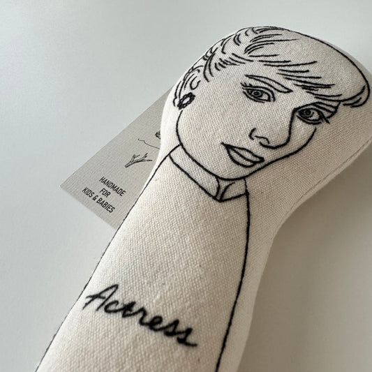 rattle of great human - actress