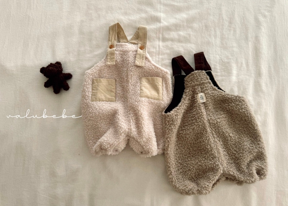 boa pocket suit