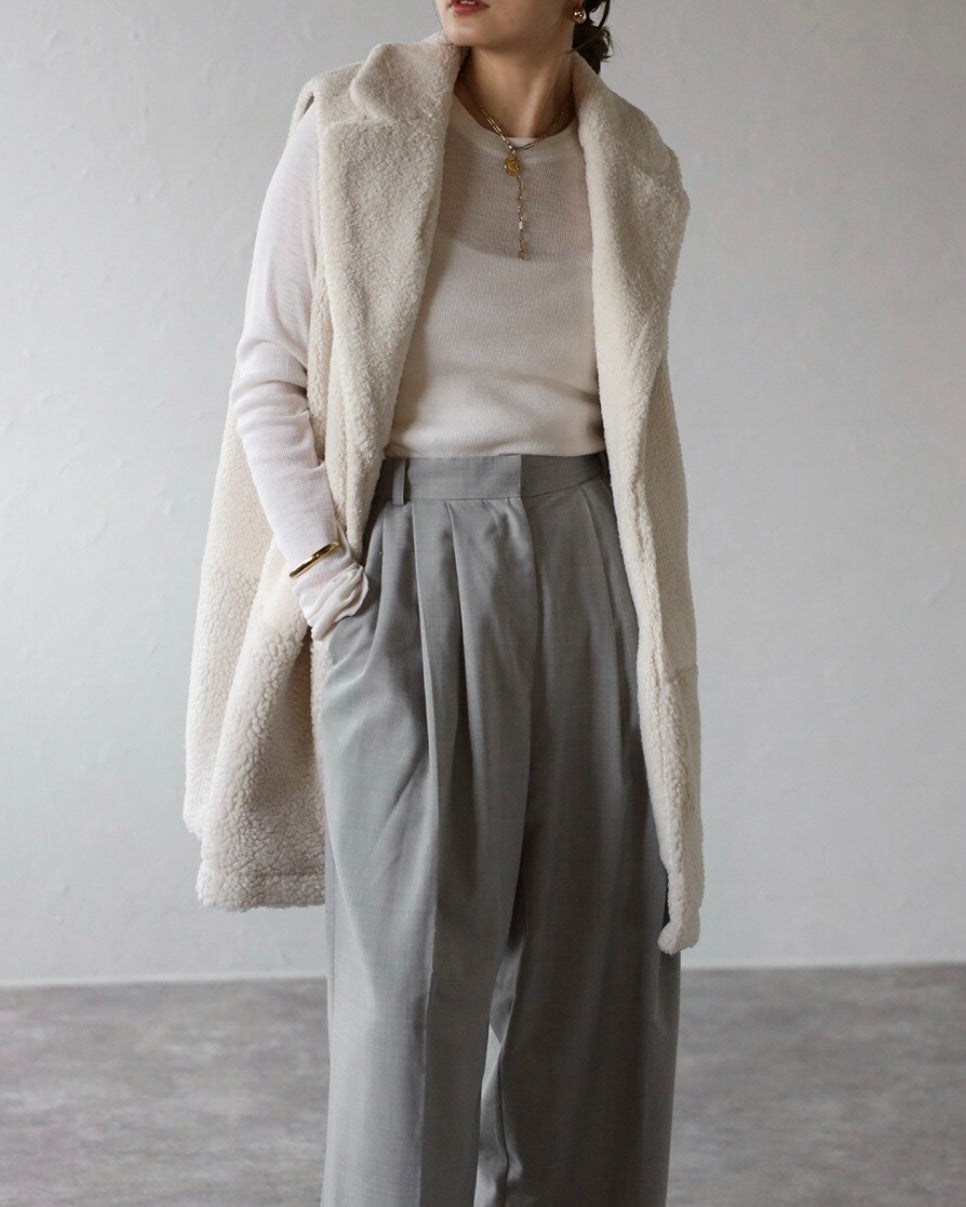 Single Brest Boa Vest - Ecru