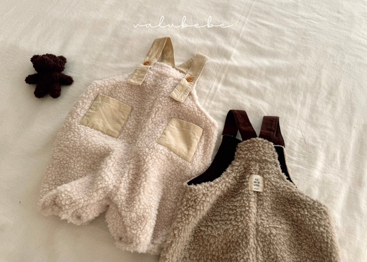boa pocket suit
