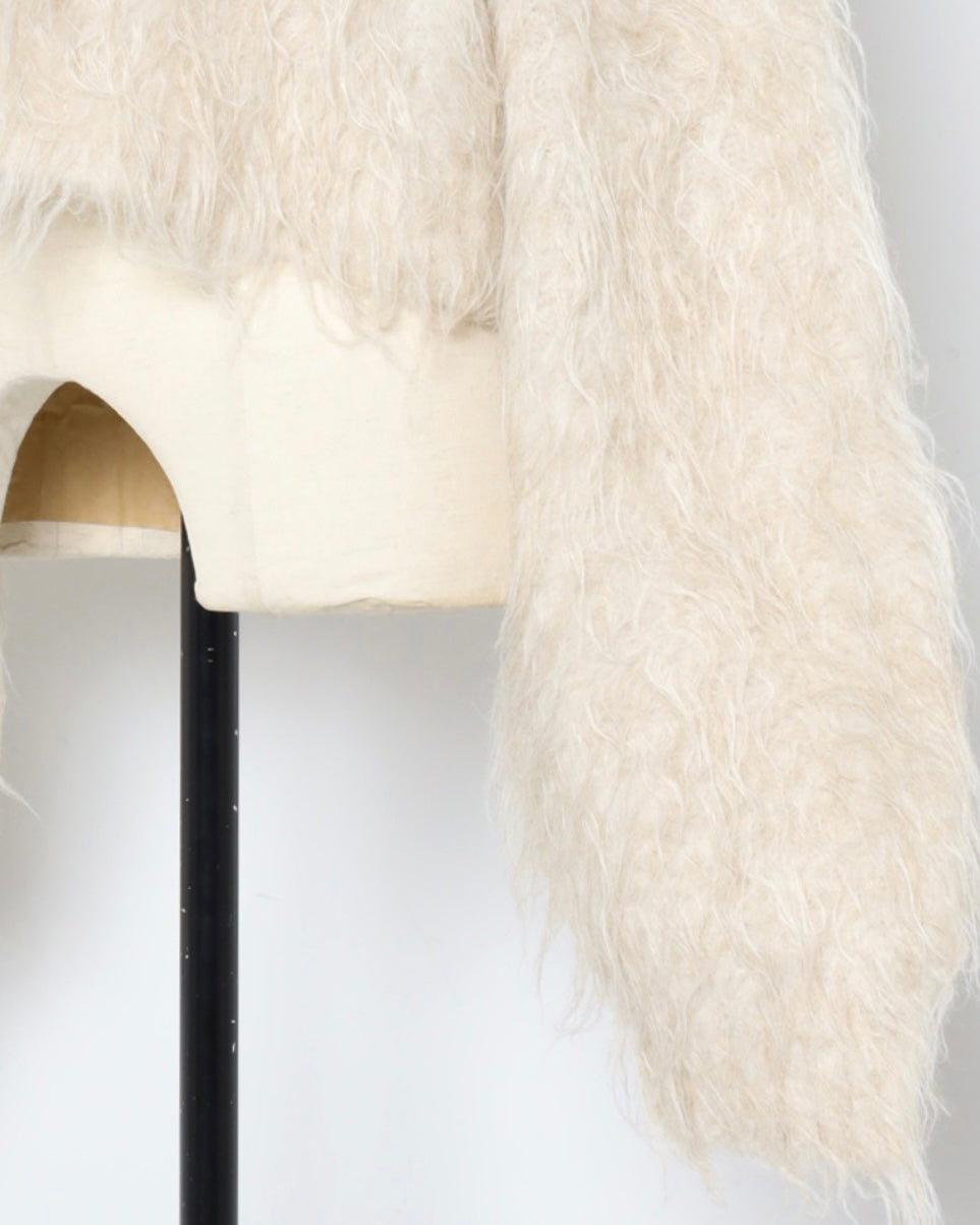 Teddy Bear Shaggy Cropped Pullover - Oatmeal