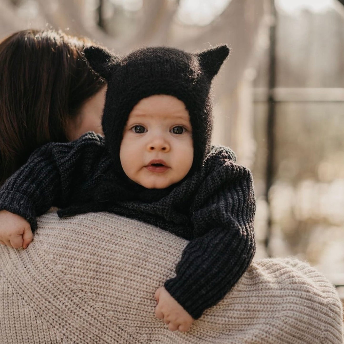 kitty hat / black