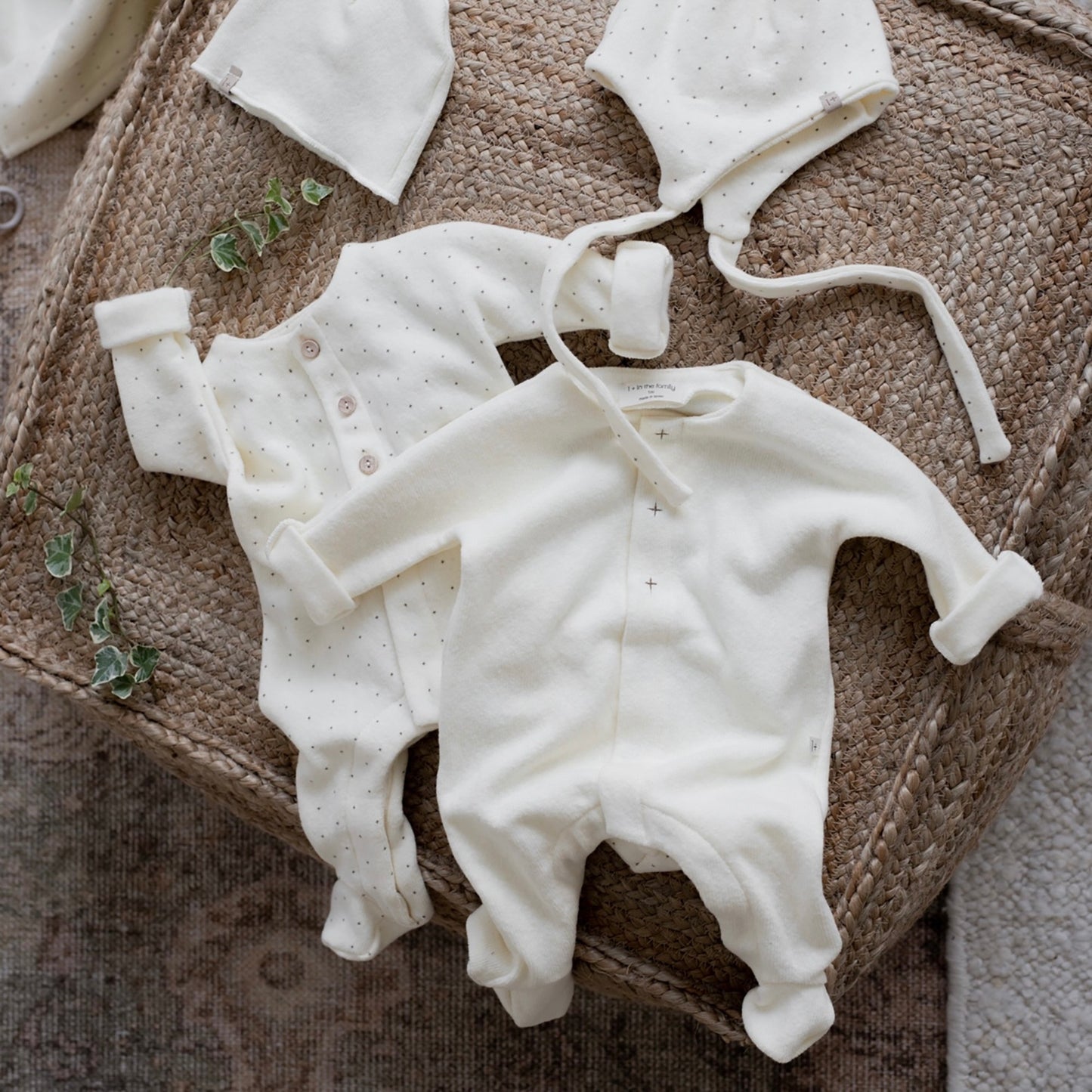 charlot romperse (beige)