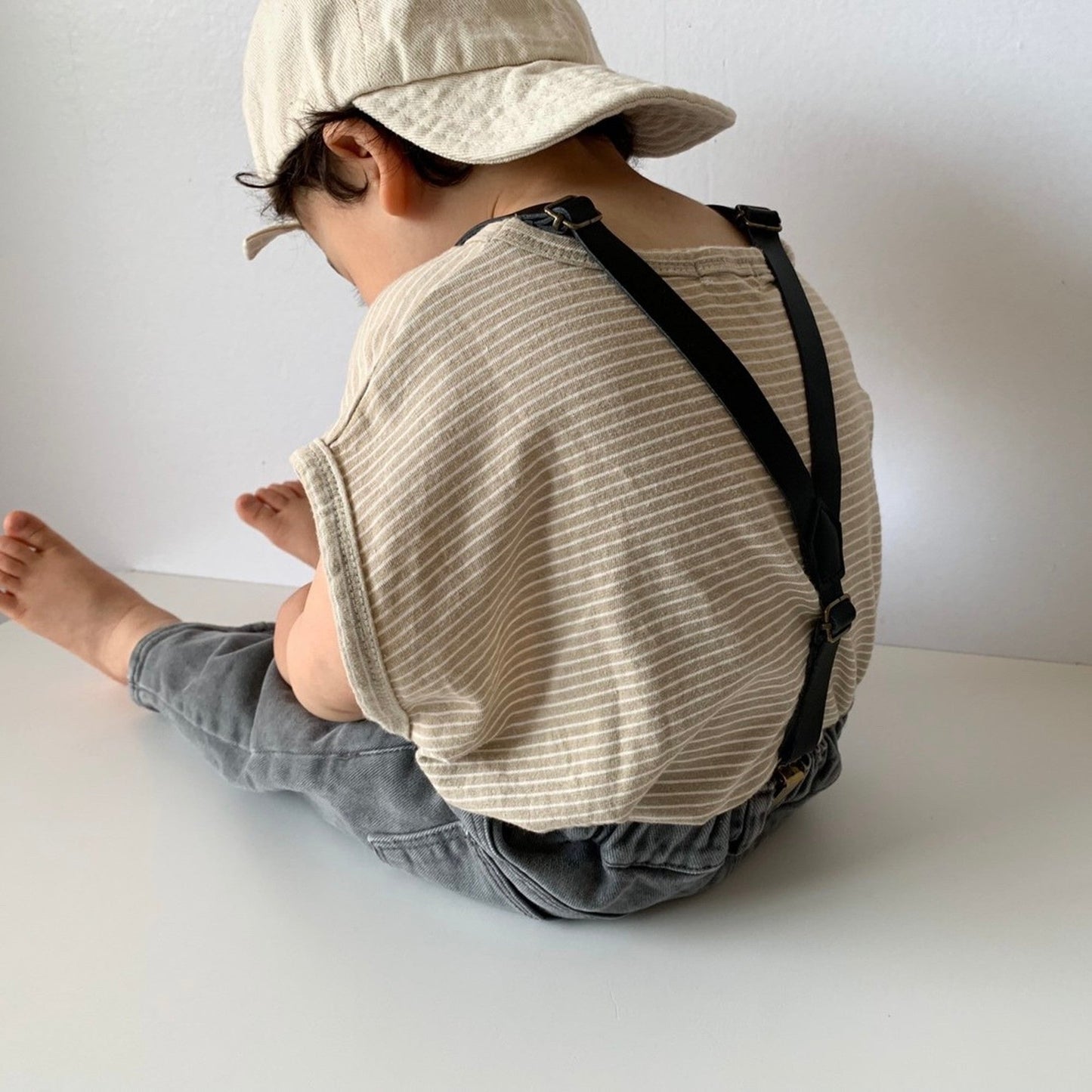 leather suspender / camel