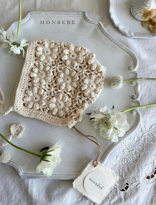 handmade bonnet / ivory