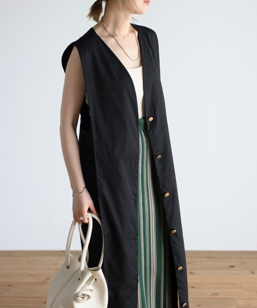 center button jumper skirt / black