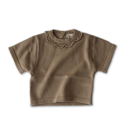 scalloped collar shirt