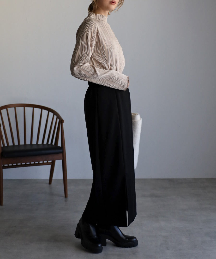 wave pleats mellow tops / beige
