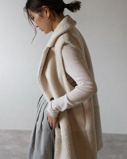 Single Brest Boa Vest - Ecru