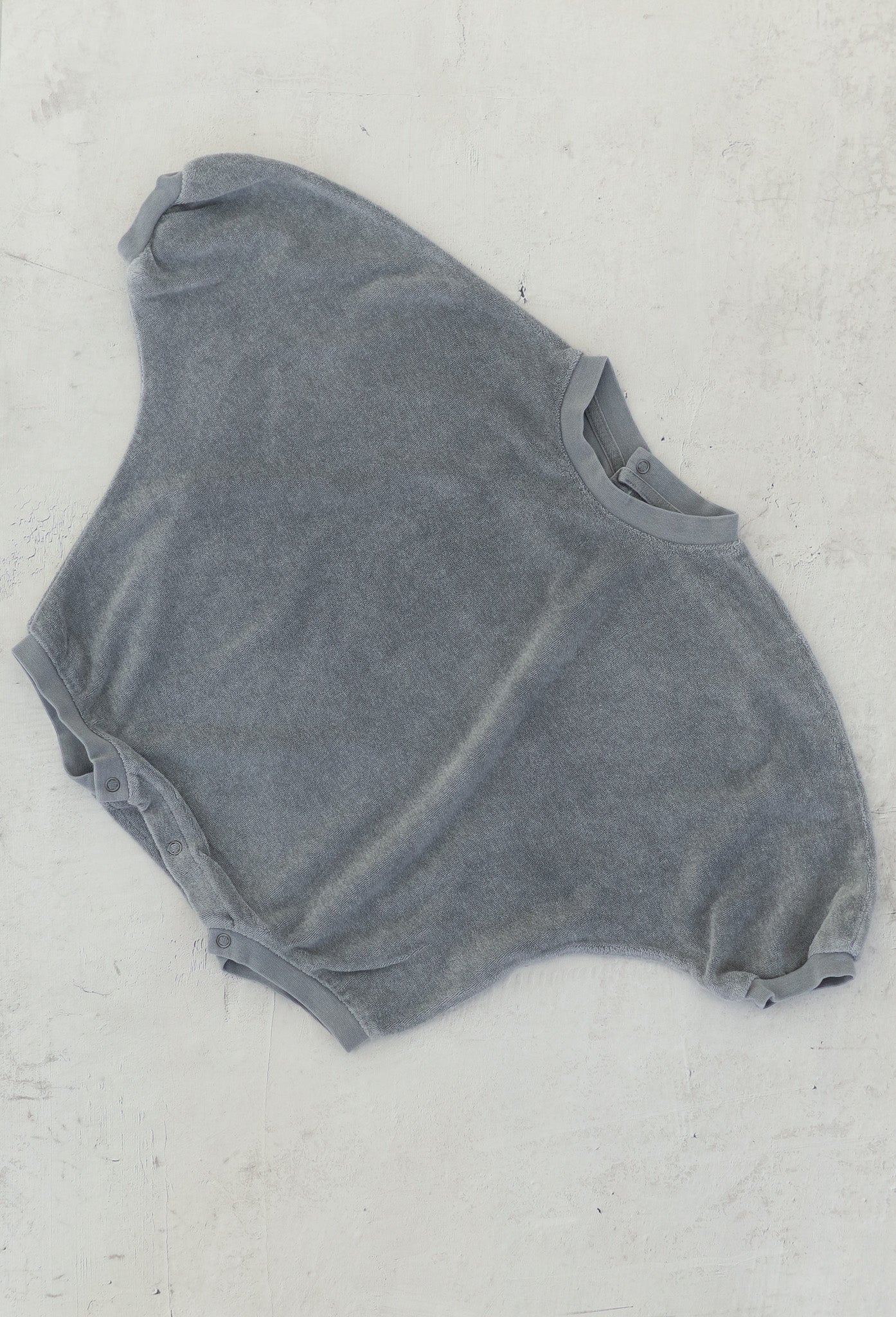 【新品未使用タグ付】EARTH Sweatsuit ロンパース モモンガ EARTH モモンガロンパース Baby sweatsuit_Ecru｜Yahoo!フリマ