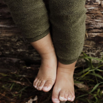Retro Teddy Footless Tights With Braces - Olive [SILLY Silas]