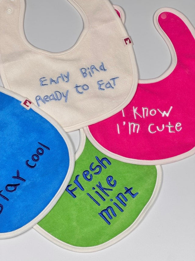 Lettering Bib - Neon green [mwahmwah]【2026年7月下旬以降順次発送】