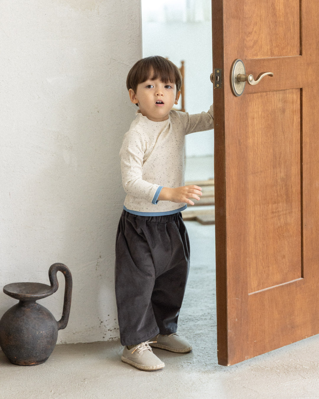 Rustic Corduroy Pants - Stone  [Doucement] (25AW)【2025年10月下旬以降お届け予定】