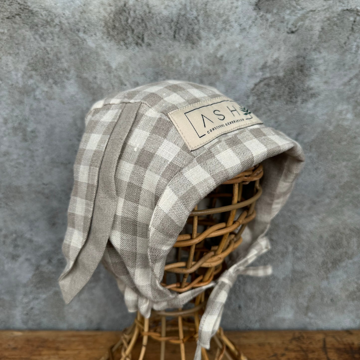 [ASH generation] rabbit bonnet (straight) / white gingham