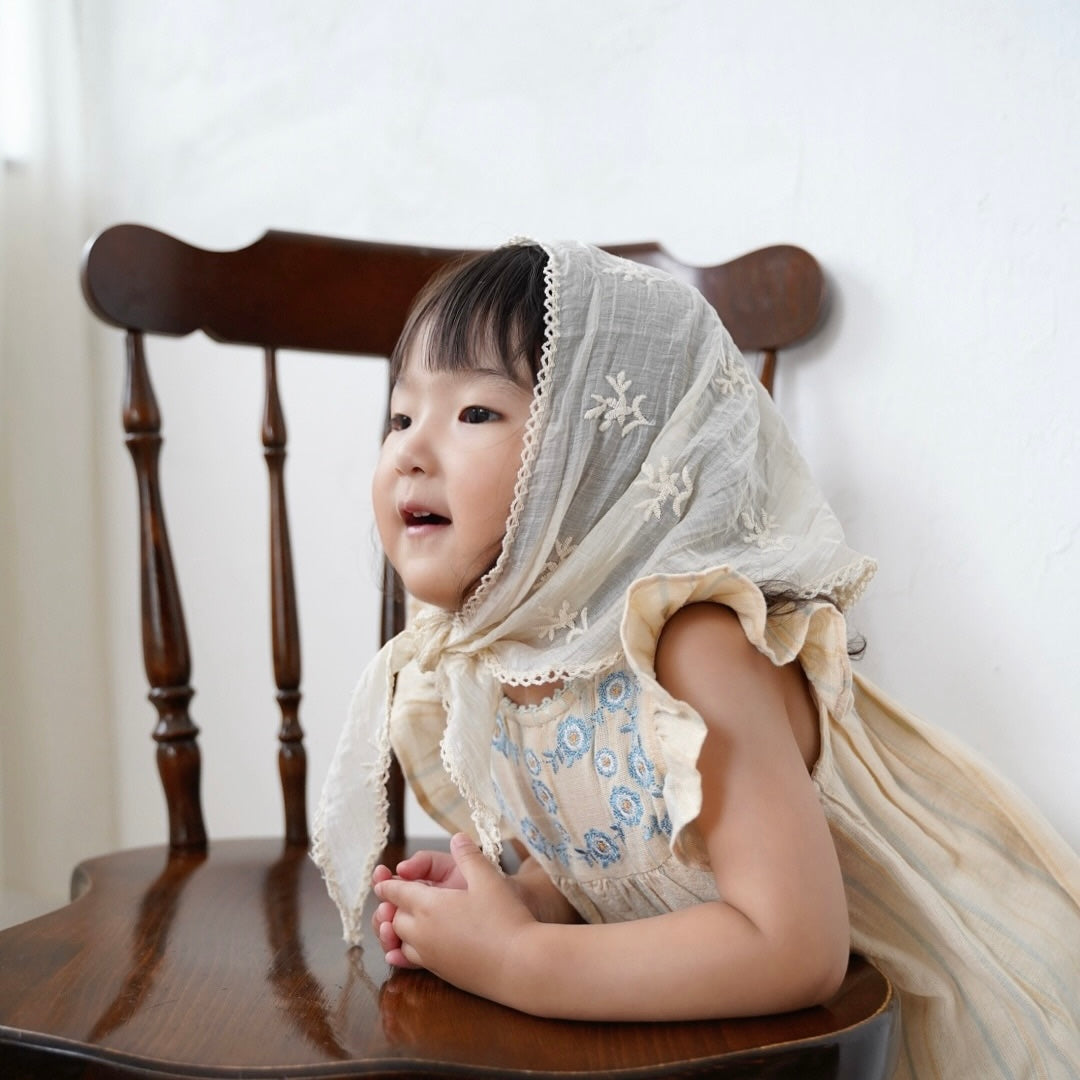 flowers kerchief