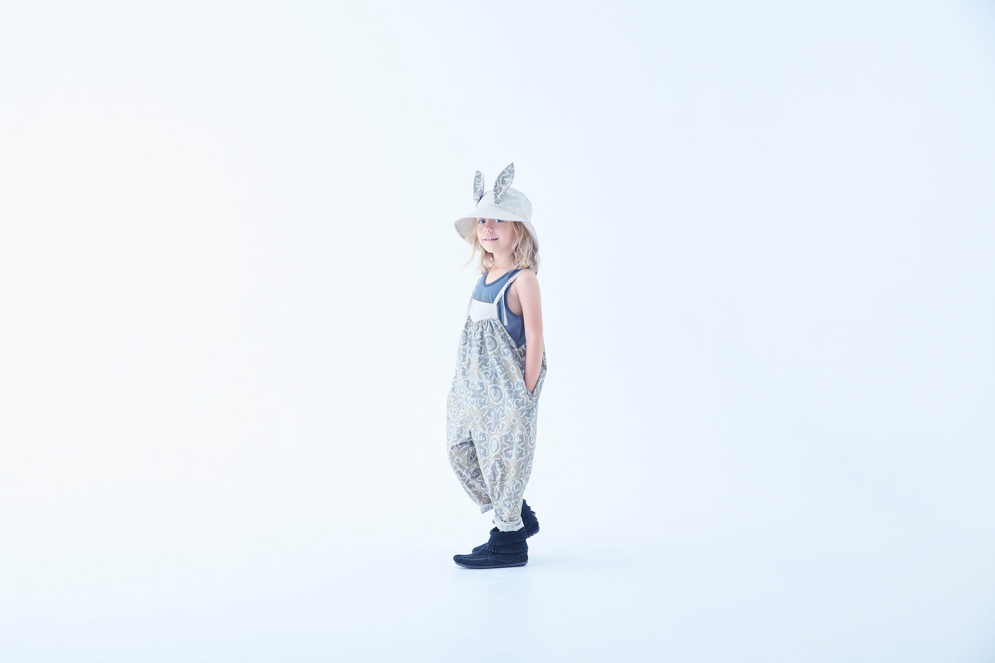 AZULEJOS Beast Bucket Hat - ivory [eLfinFolk] (26SS)
