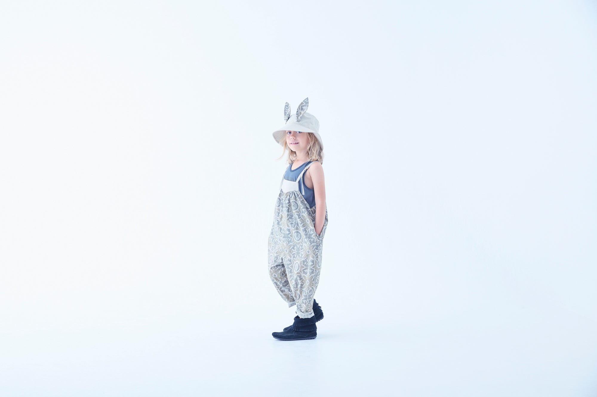 AZULEJOS Beast Bucket Hat - ivory [eLfinFolk] (26SS)