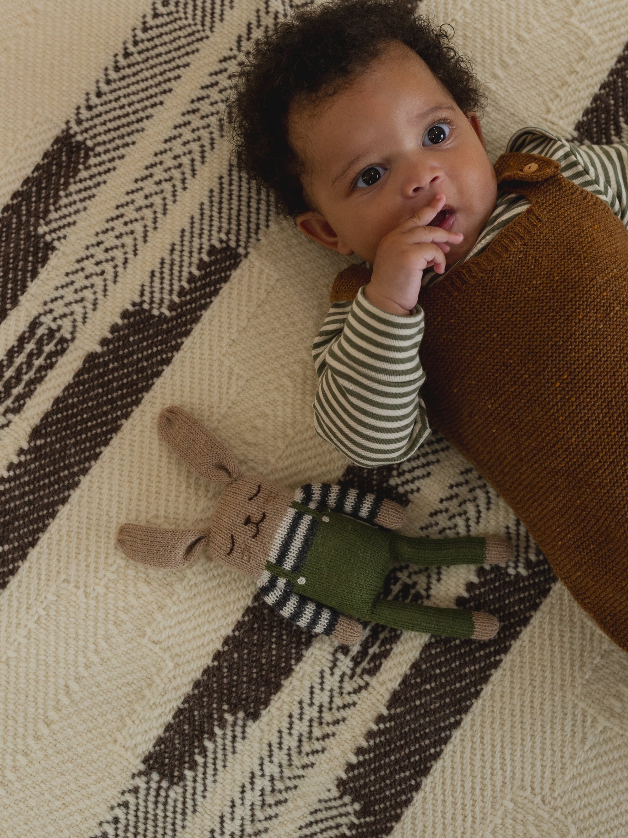 BUNNY SOFT TOY - OLIVE OVERALLS [organic zoo × main sauvage] (25AW)
