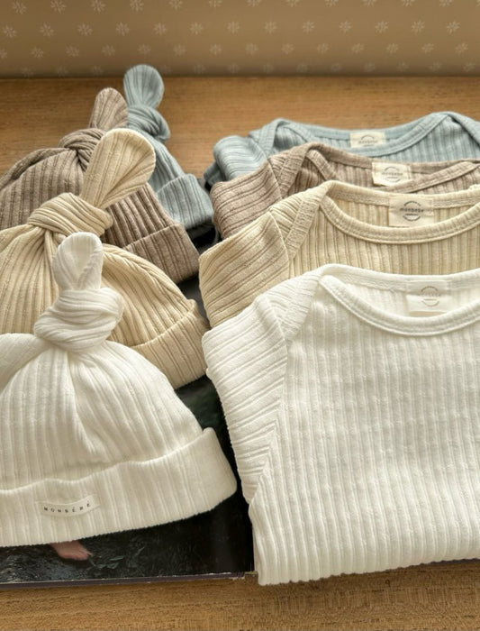 【予約商品】Leo Boy Suit (Beanie Set) [monbebe] (26SS)【2026年3月中旬以降順次発送】