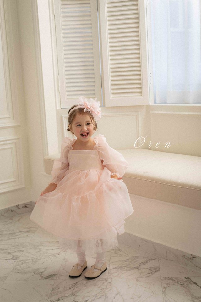 【予約商品】Celine organza dress [Oren] (26SS)【2026年3月中旬以降順次発送】