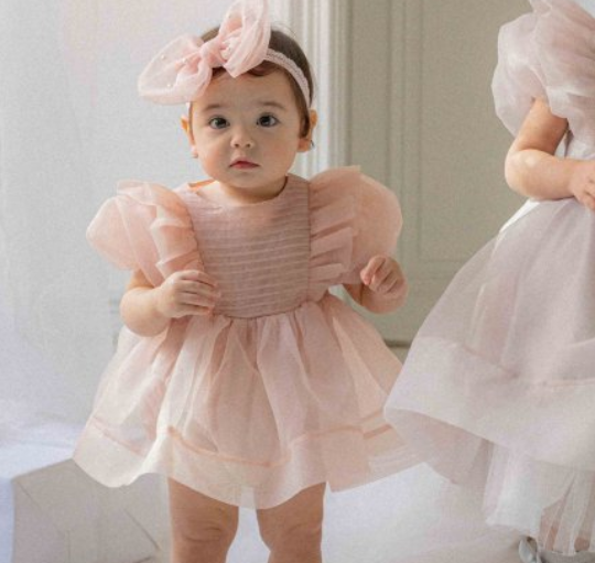 【予約商品】bebe-Serena pintuck organza suit [Oren] (26SS)【2026年3月中旬以降順次発送】
