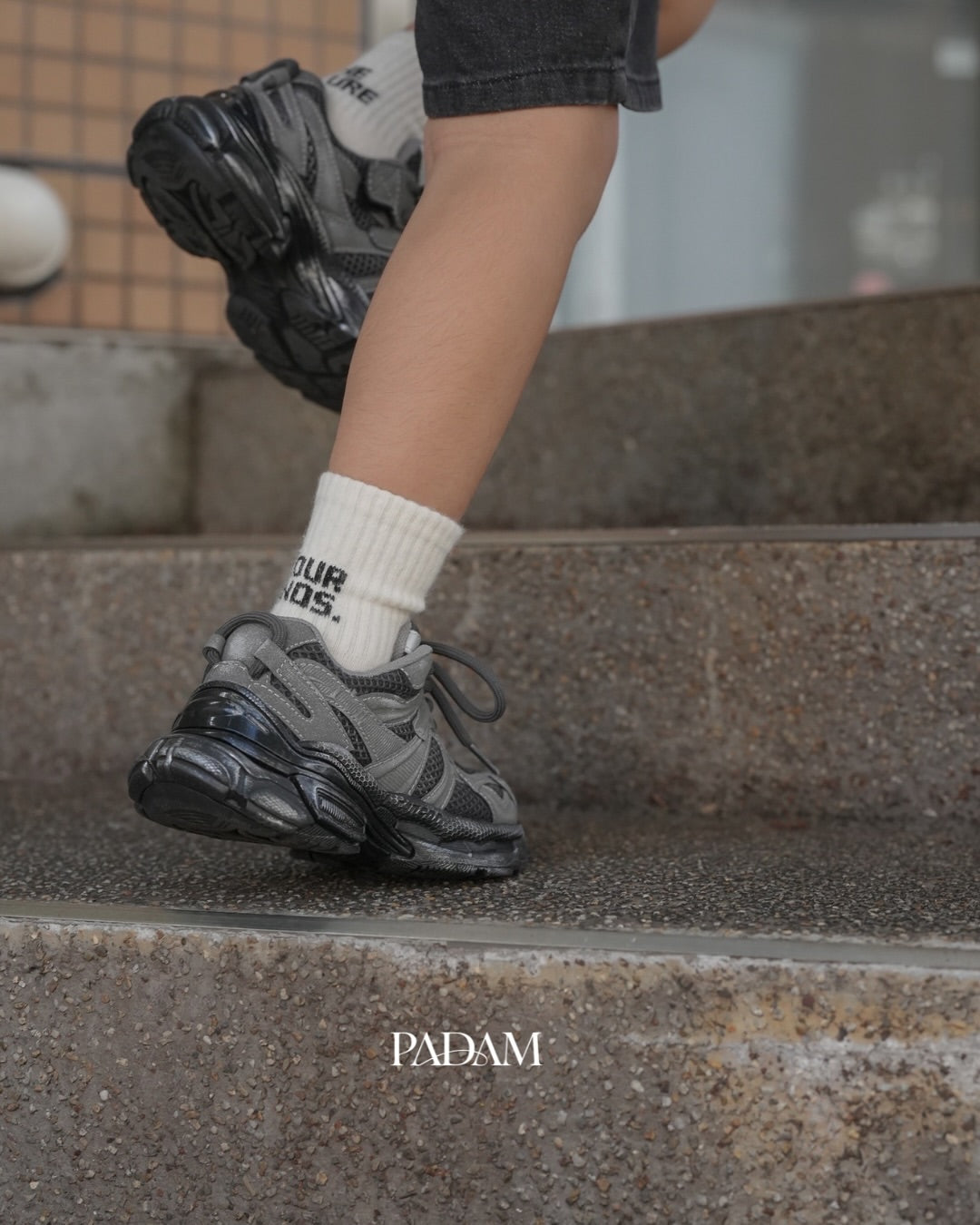 Vintage wolf sneaker - Midnight Black [PADAM] (25AW)