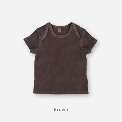 【26年11月オーダー会】 Ribbed Shorts Sleeve [EARTH THE ARCHIVE] (全2色) 【2026年3月上旬以降お届け予定】