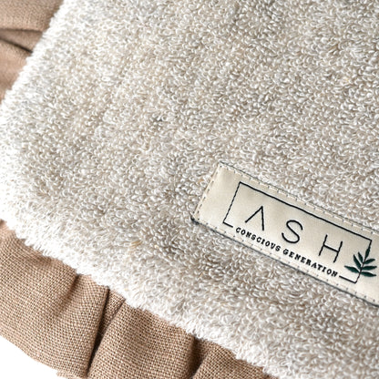 Classic Ruffled Bib - Cappuccino(neutral)