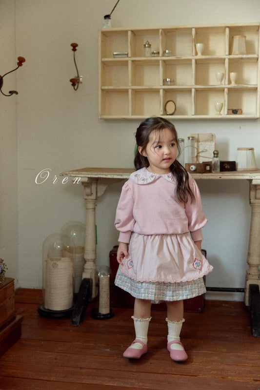 【予約商品】Asha flower embroidery man-to-man [Oren] (26SS)【2026年3月中旬以降順次発送】