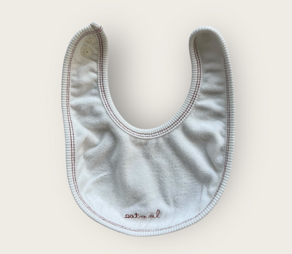 【予約商品】bebe-stitch bib [Oatmeal] (26SS)【2026年3月中旬以降順次発送】