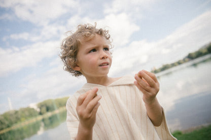 【26年11月オーダー会】 Hoodie Cape [EARTH THE ARCHIVE] (全1色) 【2026年3月上旬以降お届け予定】