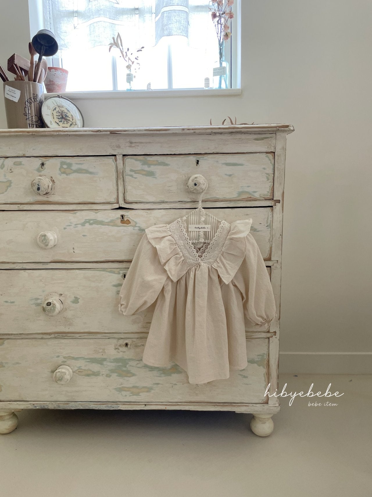 [hi bye bebe] V frill onepiece