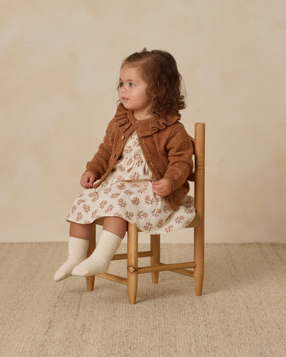 RUFFLE COLLAR CARDIGAN - HEATHERED CEDAR [QUINCY MAE] (25AW) Drop1