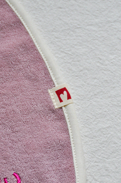 Lettering Bib - Indie pink [mwahmwah]【2026年7月下旬以降順次発送】