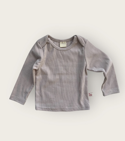 【予約商品】bebe-bella round tee [Oatmeal] (26SS)【2026年3月中旬以降順次発送】