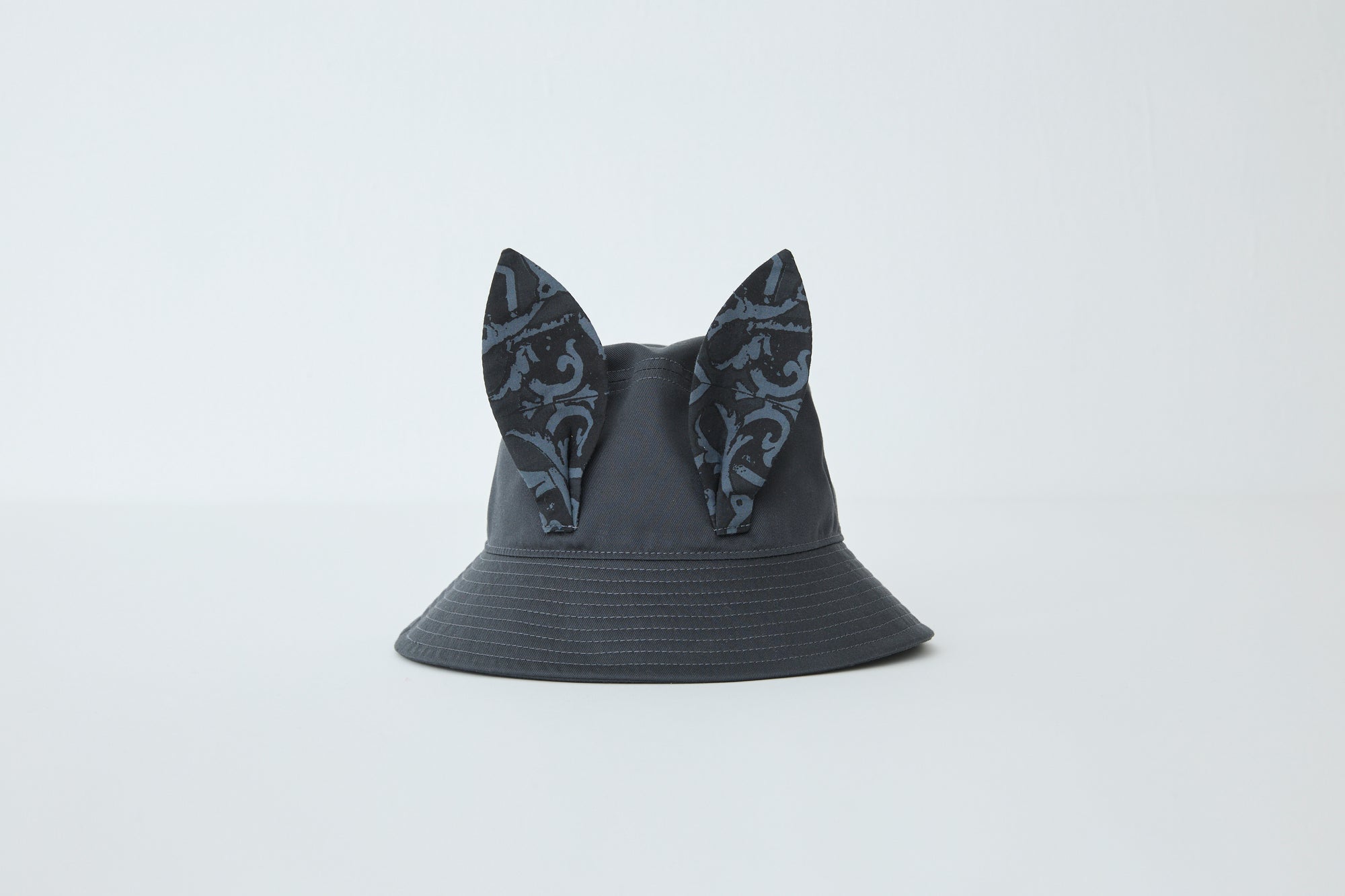 AZULEJOS Beast Bucket Hat - black [eLfinFolk] (26SS)