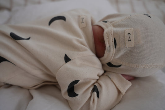 Undyed Midnight Bonnet GOTS [organic zoo] (26SS)