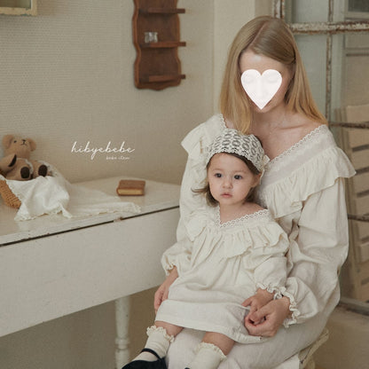 [hi bye bebe] V frill onepiece