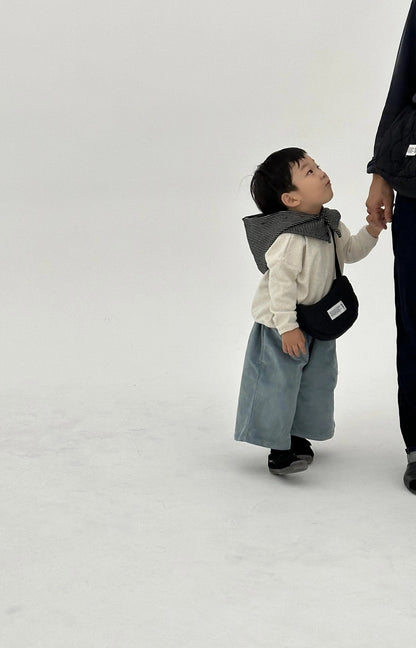 【オーダー会】Couple Cross Bag - Black Beige [wouldU]【2025年11月下旬以降順次お届け予定】